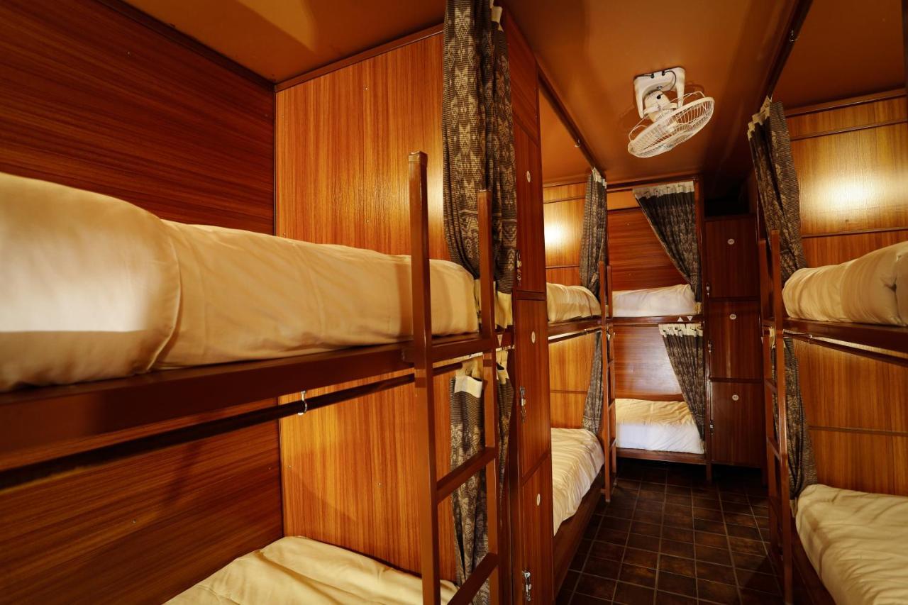 House Of Jars Hostel เวียงจันทน์ ภายนอก รูปภาพ