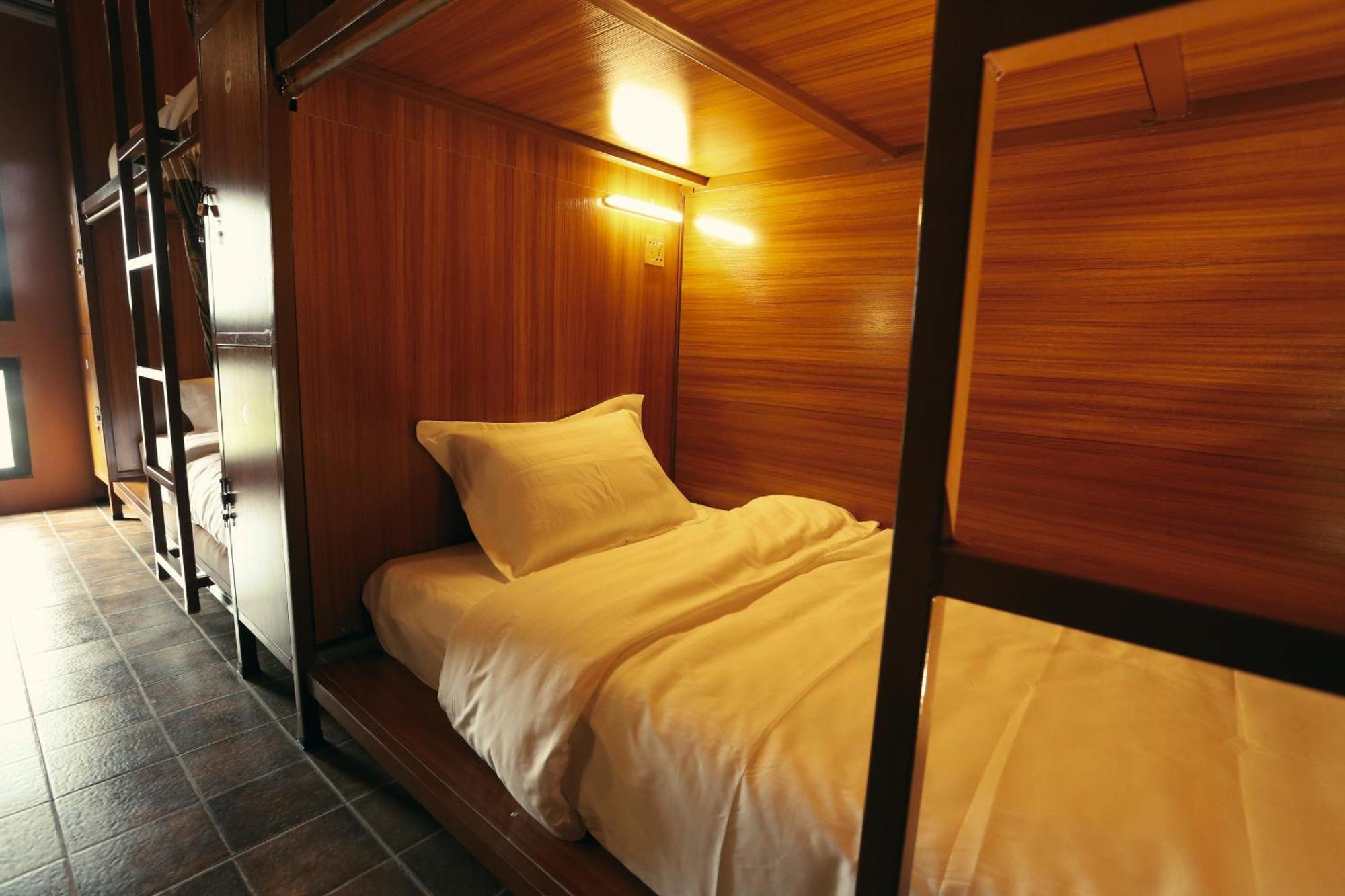 House Of Jars Hostel เวียงจันทน์ ห้อง รูปภาพ